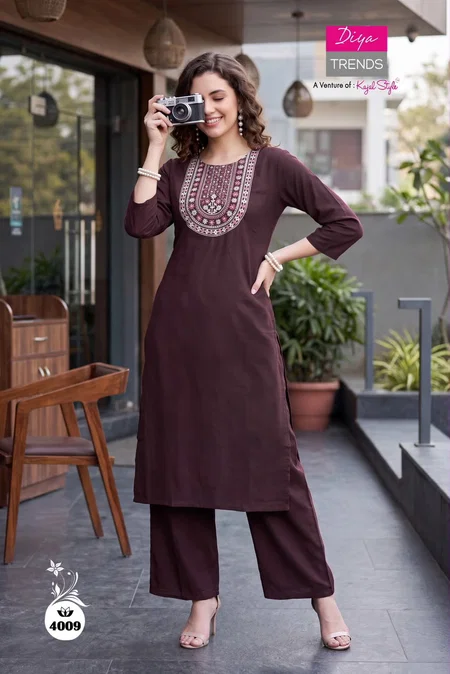 Wine Colour Diya Trends Dhabu Cotton Kurtis With Bottom 4009 